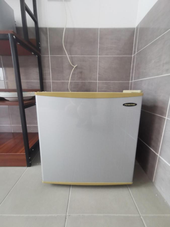 Oyo Homes 90524 D'J Pegaso Serom Homestay Muar Exterior photo